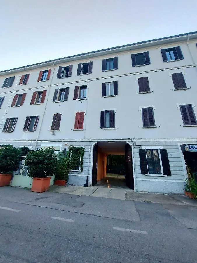 Cozy Nest Apartment Milan 0*,